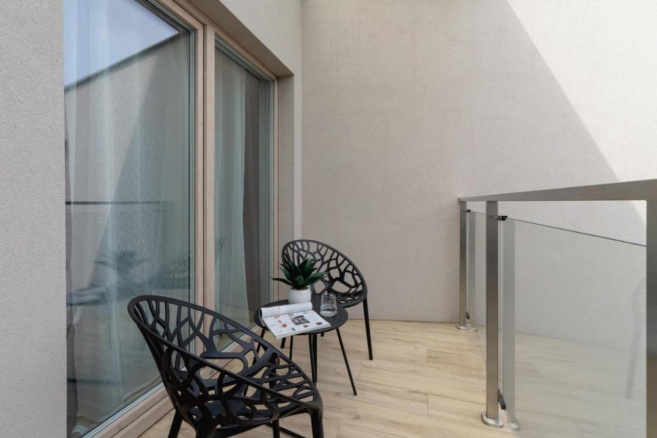 Deluxe Kacik 10 By Renters Apartment Krakow